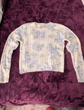 Sincerely Jules XS White And Blue Floral Knit Cropped Sweater